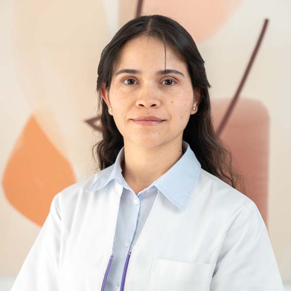 Marcela Mejía auxiliar de clínica psicoactúa